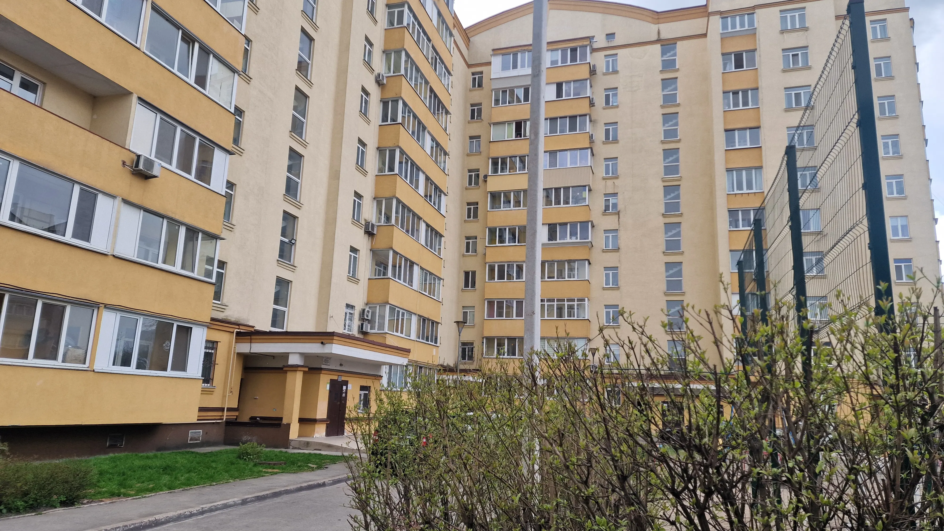 Фото Продаю 1 кімнатну квартиру, 44.3 кв. м, Центральна вул. 33в Буча, ціна: 59700 $, код 6774