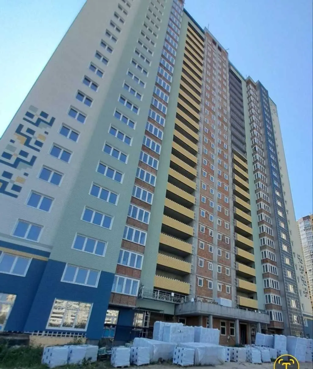 Фото Продаю 3 кімнатну квартиру, 93.3 кв. м, Бориса Гмирі вул.  Київ, ціна: 99000 USD, код 6776
