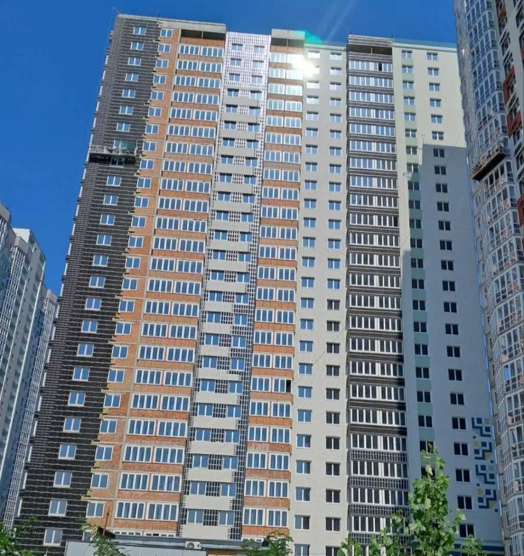 Фото Продаю 3 кімнатну квартиру, 93.3 кв. м, Бориса Гмирі вул.  Київ, ціна: 99000 USD, код 6776