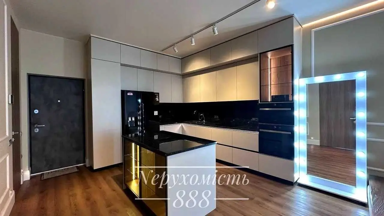 Фото Продаю 2-комнатную квартиру, 75 кв. м, Олеговская ул.  Киев, цена: 195000 USD, код 6782
