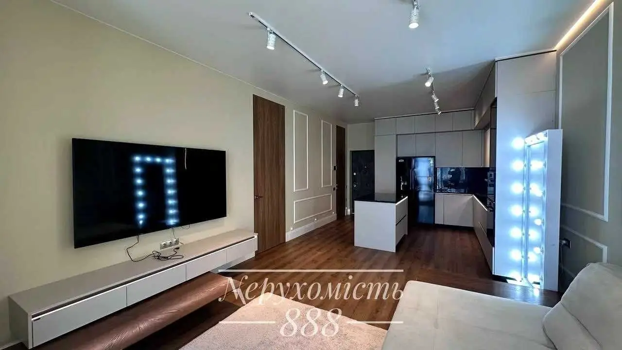 Фото Продаю 2-комнатную квартиру, 75 кв. м, Олеговская ул.  Киев, цена: 195000 USD, код 6782