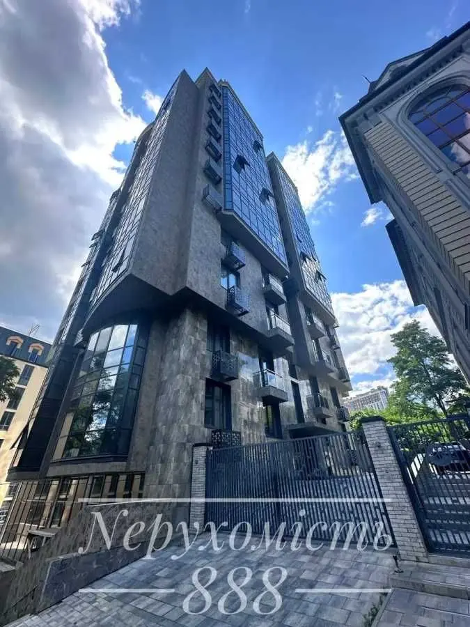Фото Продаю 2-комнатную квартиру, 75 кв. м, Олеговская ул.  Киев, цена: 195000 USD, код 6782