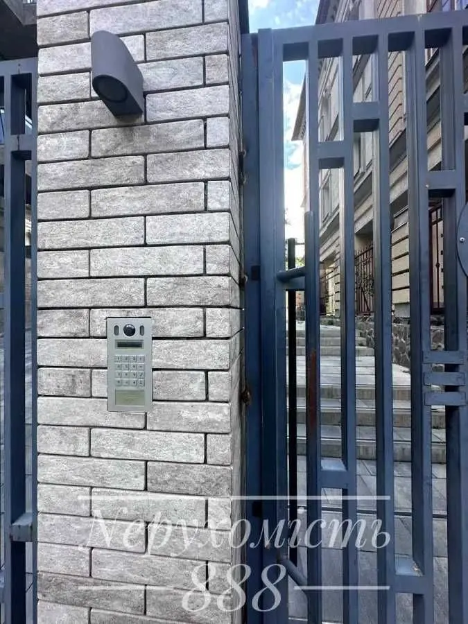 Фото Продаю 2-комнатную квартиру, 75 кв. м, Олеговская ул.  Киев, цена: 195000 USD, код 6782
