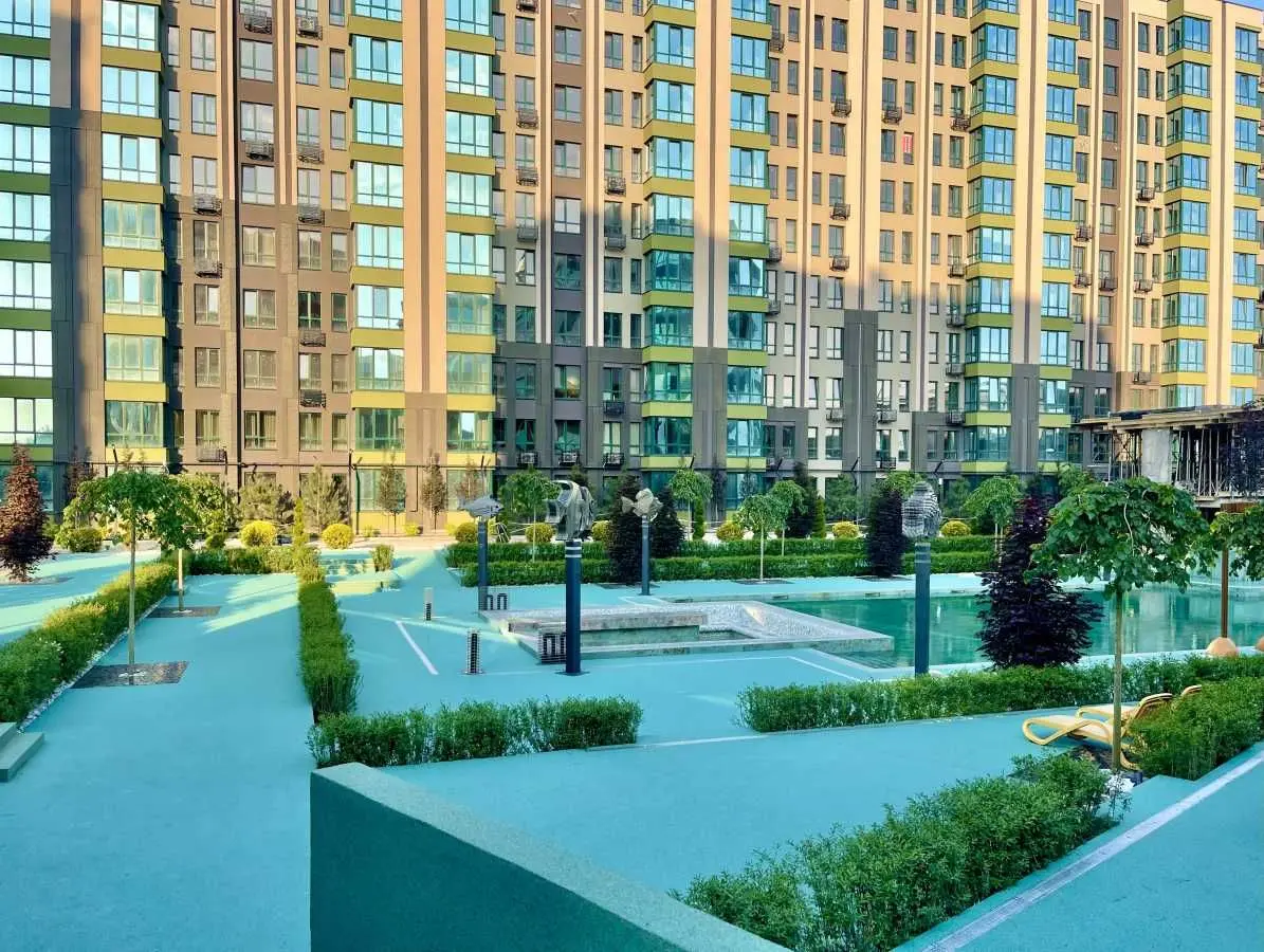 Фото Продаю 1-комнатную квартиру, 38 кв. м, Героев Небесной Сотни просп.  Софиевская Борщаговка, цена: 65000 USD, код 6790