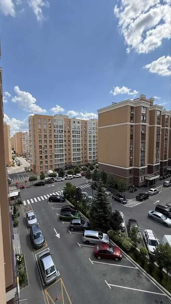 Фото Зняти 2 кімнатну квартиру, Свободи вул. (Героїв Небесної Сотні)  Софіївська Борщагівка в довгострокову оренду, ціна: 30000 UAH, код 6791