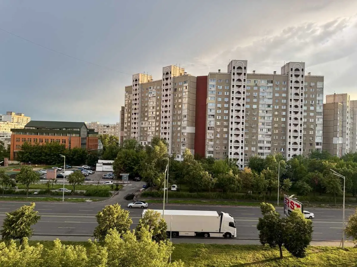 Фото Продаю 2 кімнатну квартиру, 54 кв. м, Харківське шосе 55 Київ, ціна: 63000 USD, код 6798