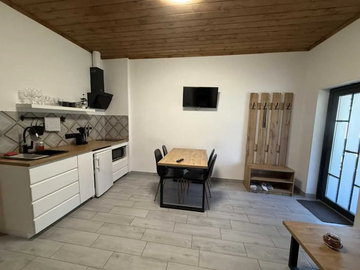 Фото Продаю 3 кімнатну квартиру, 63 кв. м, Степана Бандери вул.  Сколе, ціна: 73000 USD, код 6799
