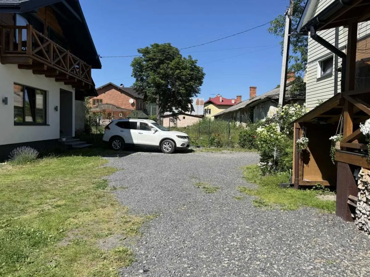 Фото Продаю 3 кімнатну квартиру, 63 кв. м, Степана Бандери вул.  Сколе, ціна: 73000 USD, код 6799