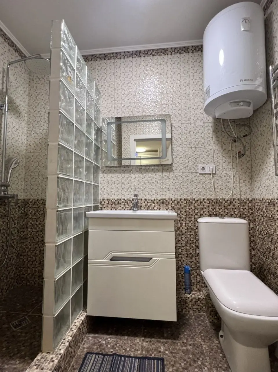 Фото Selling a 1-room apartment, 45 sq.m., Zhabotynskoho Street 56а Odesa, price: 65000 $, code 6801