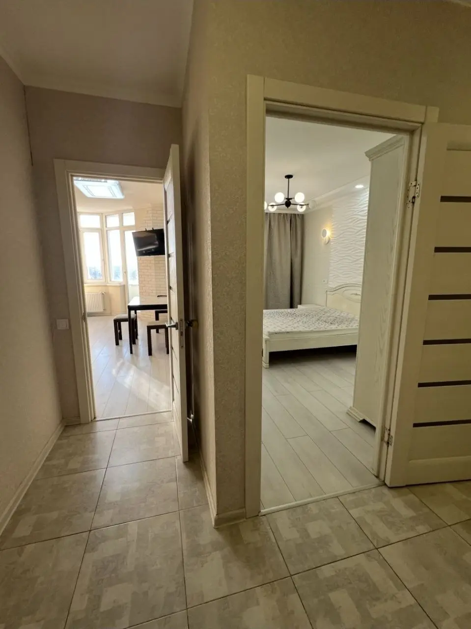 Фото Selling a 1-room apartment, 45 sq.m., Zhabotynskoho Street 56а Odesa, price: 65000 $, code 6801