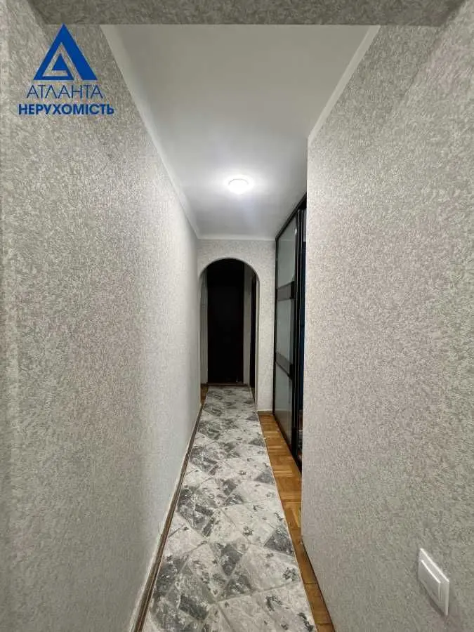 Фото Selling a 3-room apartment, 55 sq.m., Prezydenta Hrushevskoho Avenue 8 Lutsk, price: 65000 USD, code 6804