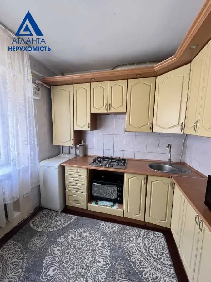 Фото Selling a 3-room apartment, 55 sq.m., Prezydenta Hrushevskoho Avenue 8 Lutsk, price: 65000 USD, code 6804