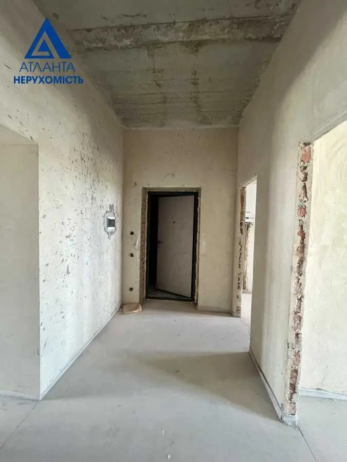 Фото Selling a 2-room apartment, 65 sq.m., Yarovytsia Street  Lutsk, price: 88000 USD, code 6805