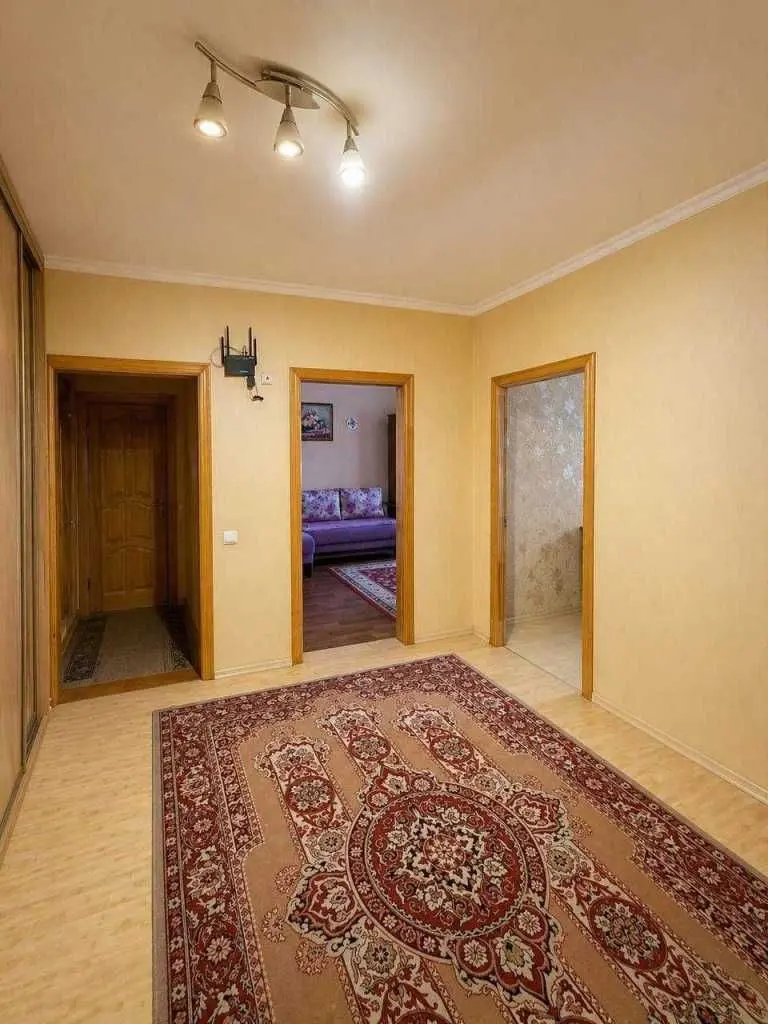 Фото Продаю 3 кімнатну квартиру, 74.8 кв. м, Ревуцького вул. 44 Київ, ціна: 89000 USD, код 6807