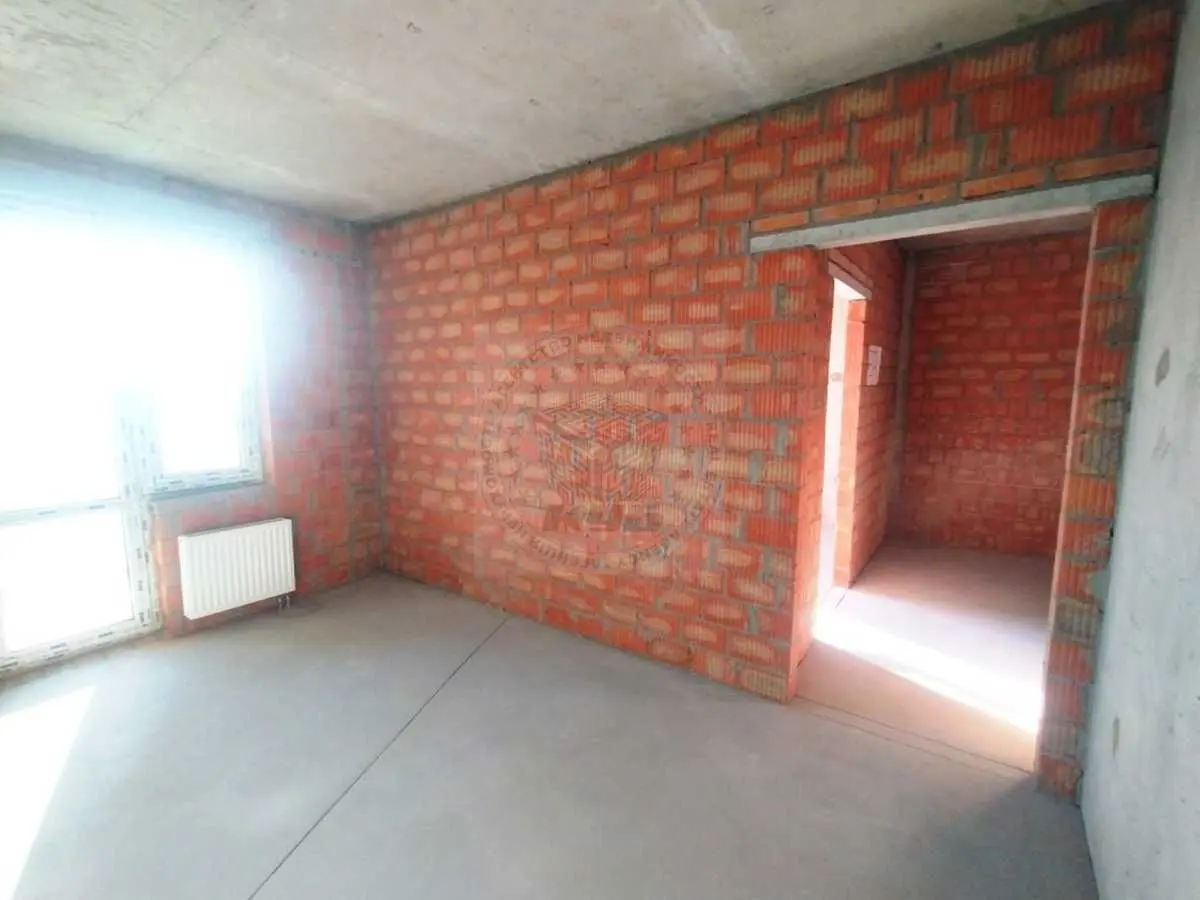 Фото Продаю 1 кімнатну квартиру, 46 кв. м, Живописна вул.  Київ, ціна: 72800 USD, код 6809