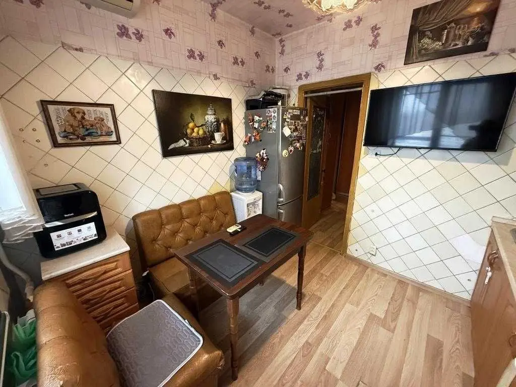 Фото Продаю 2 кімнатну квартиру, 51.7 кв. м, Героїв Дніпра вул. 19 Київ, ціна: 82500 USD, код 6811
