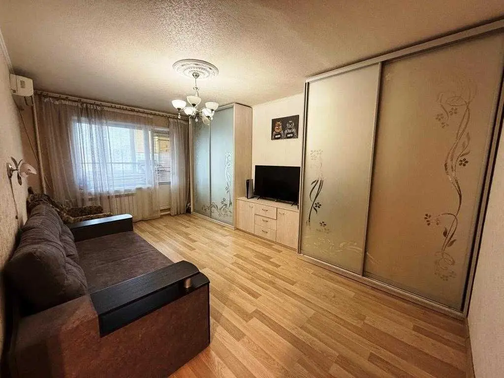 Фото Продаю 2 кімнатну квартиру, 51.7 кв. м, Героїв Дніпра вул. 19 Київ, ціна: 82500 USD, код 6811