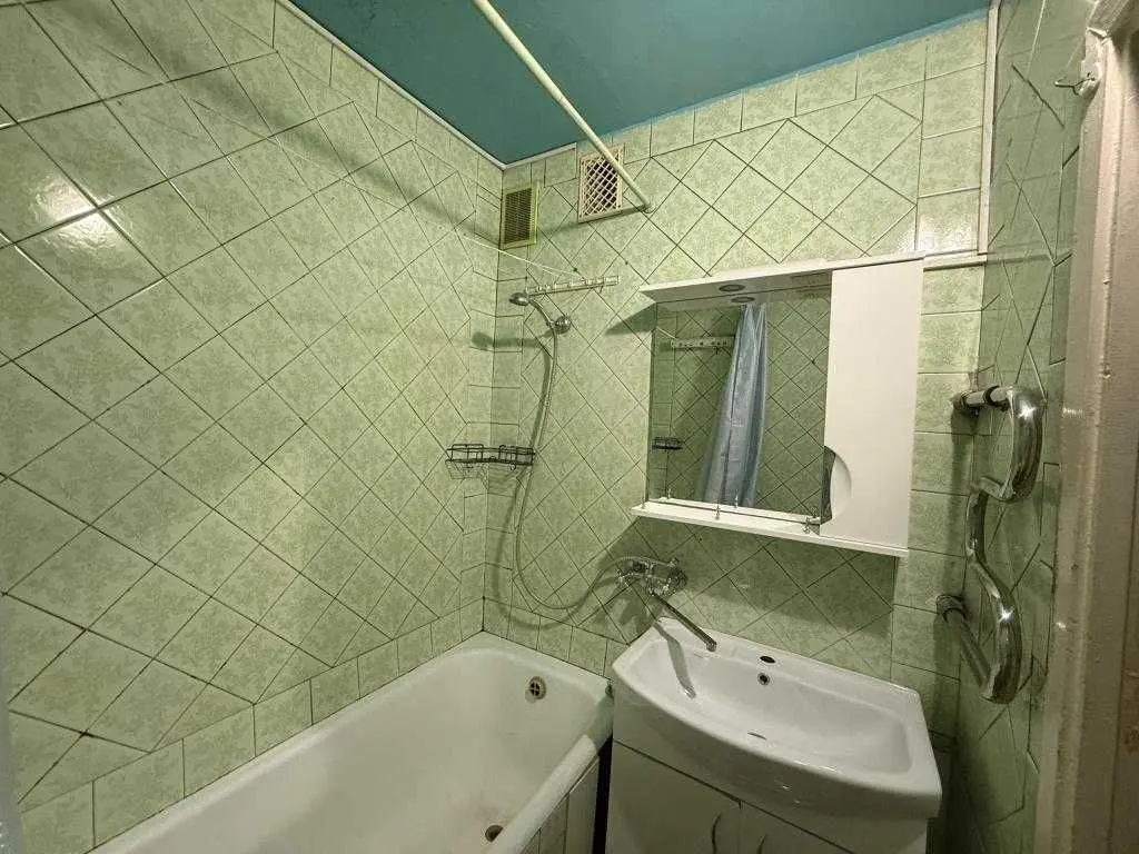 Фото Продаю 2 кімнатну квартиру, 51.7 кв. м, Героїв Дніпра вул. 19 Київ, ціна: 82500 USD, код 6811