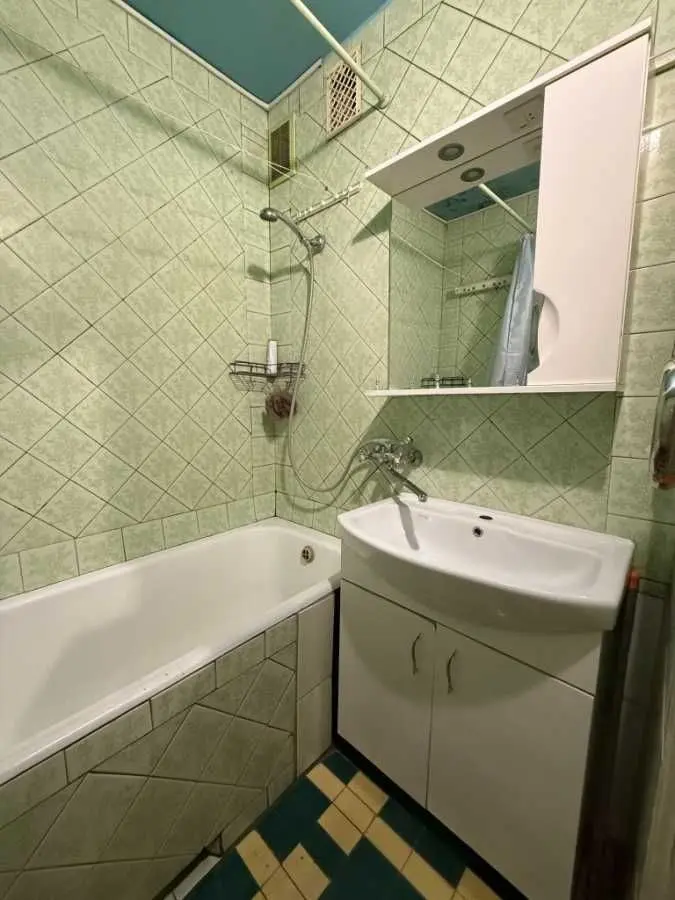 Фото Продаю 2 кімнатну квартиру, 51.7 кв. м, Героїв Дніпра вул. 19 Київ, ціна: 82500 USD, код 6811
