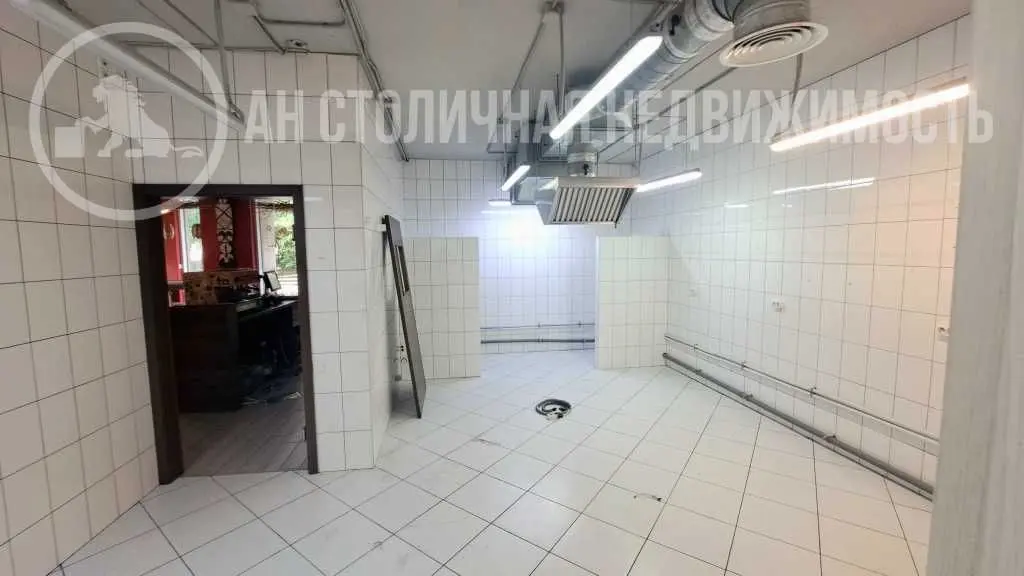 Фото Rent a retail space, Andriia Verkhohliada Street (Mykhaila Drahomyrova Street) 2а Kyiv for long-term rent, price: 80000 UAH, code 6816