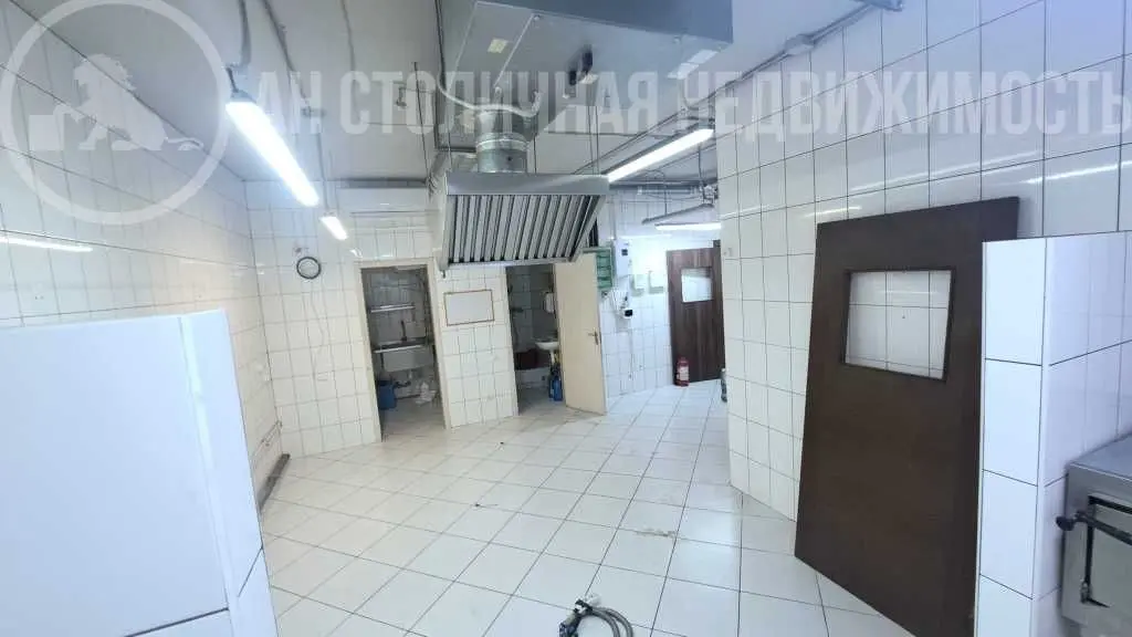 Фото Rent a retail space, Andriia Verkhohliada Street (Mykhaila Drahomyrova Street) 2а Kyiv for long-term rent, price: 80000 UAH, code 6816