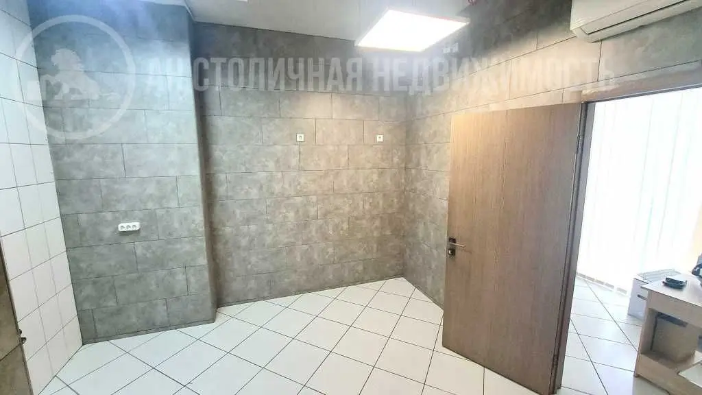 Фото Rent a retail space, Andriia Verkhohliada Street (Mykhaila Drahomyrova Street) 2а Kyiv for long-term rent, price: 80000 UAH, code 6816