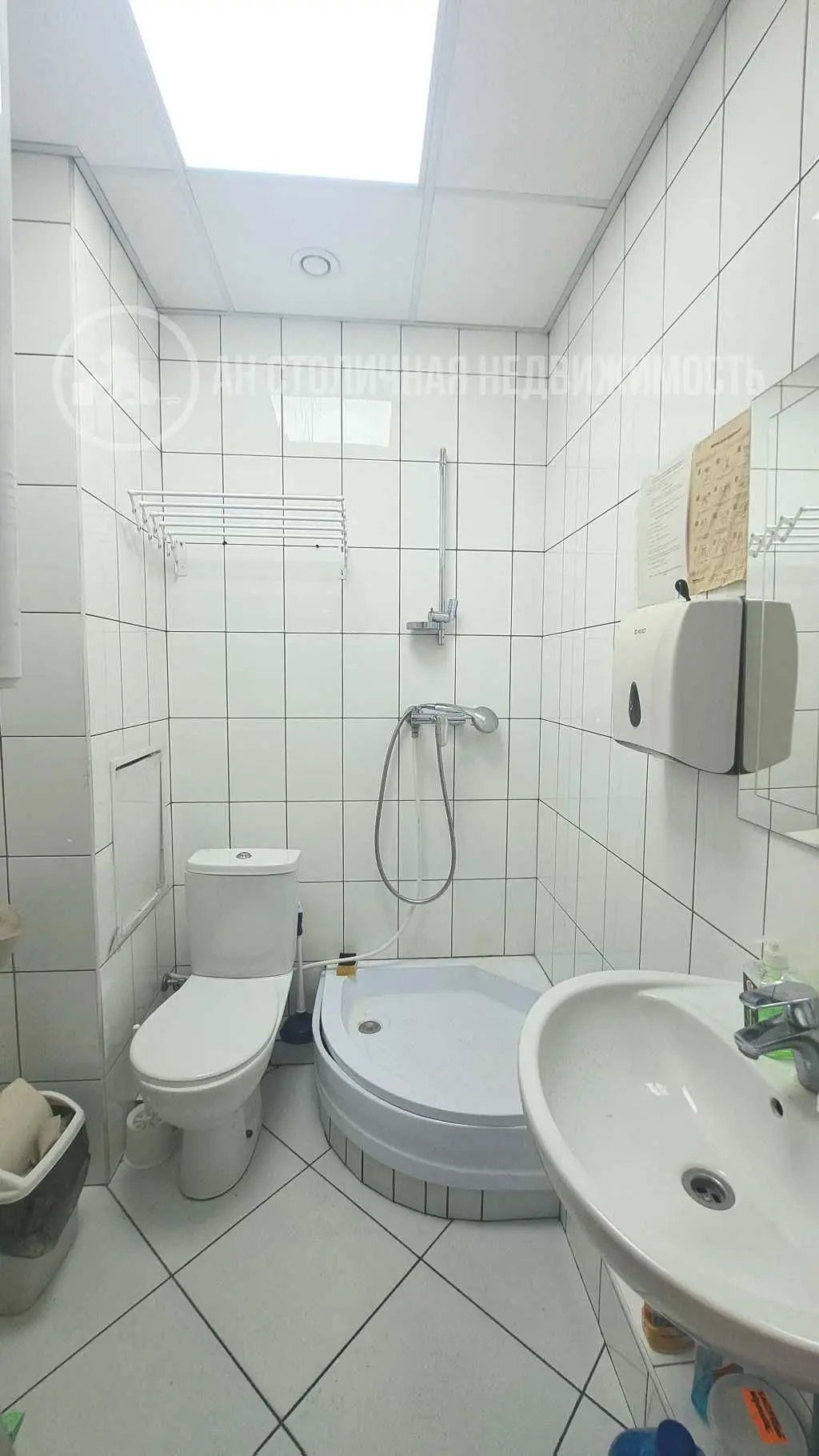 Фото Rent a retail space, Andriia Verkhohliada Street (Mykhaila Drahomyrova Street) 2а Kyiv for long-term rent, price: 80000 UAH, code 6816