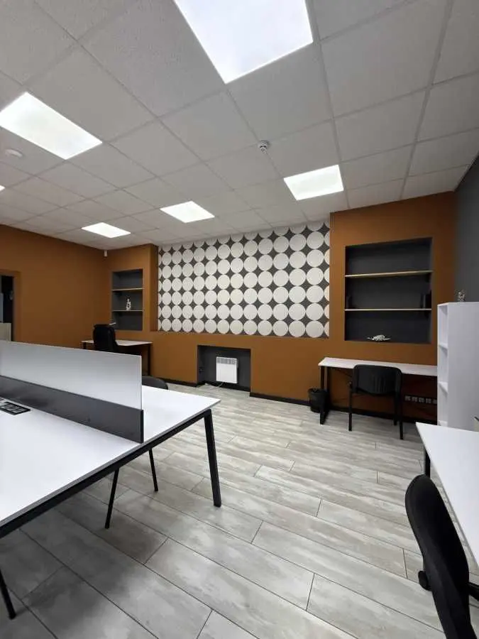 Фото Rent an office, Observatorna Street  Kyiv for long-term rent, price: 14 USD, code 6818