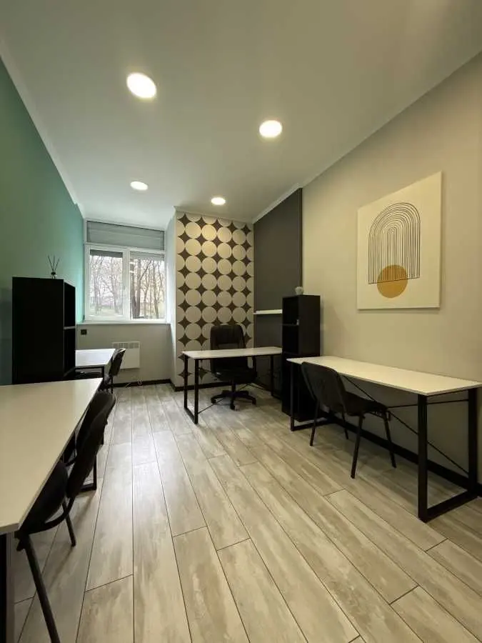 Фото Rent an office, Observatorna Street  Kyiv for long-term rent, price: 14 USD, code 6818