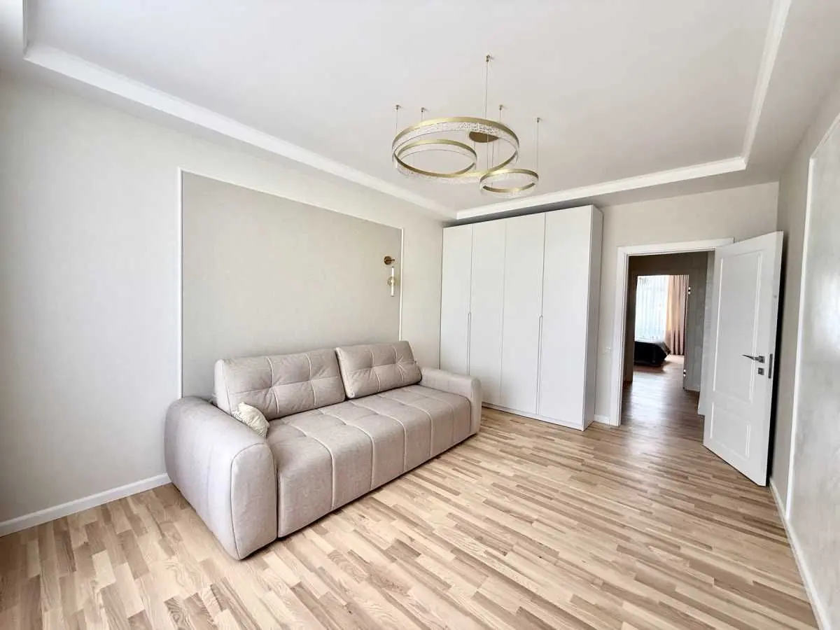 Фото Selling a 2-room apartment, 64 sq.m., Viacheslava Chornovola Street  Brovary, price: 149000 USD, code 6823