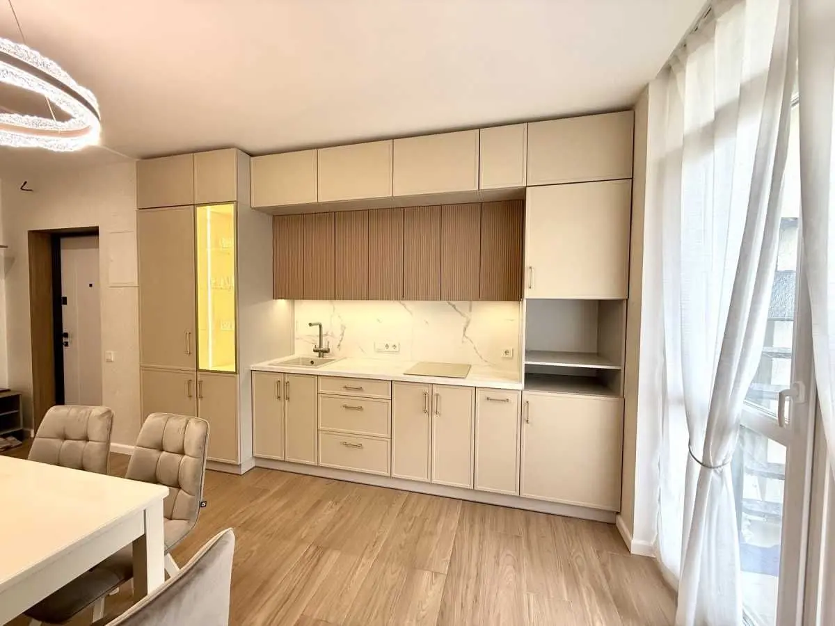 Фото Selling a 2-room apartment, 64 sq.m., Viacheslava Chornovola Street  Brovary, price: 149000 USD, code 6823