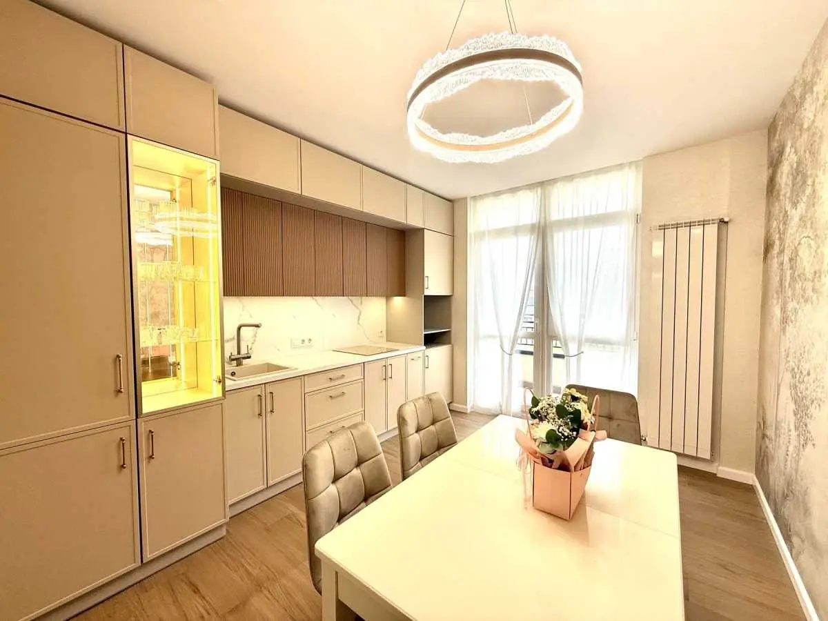 Фото Selling a 2-room apartment, 64 sq.m., Viacheslava Chornovola Street  Brovary, price: 149000 USD, code 6823