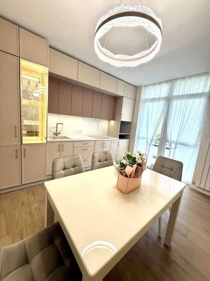 Фото Selling a 2-room apartment, 64 sq.m., Viacheslava Chornovola Street  Brovary, price: 149000 USD, code 6823