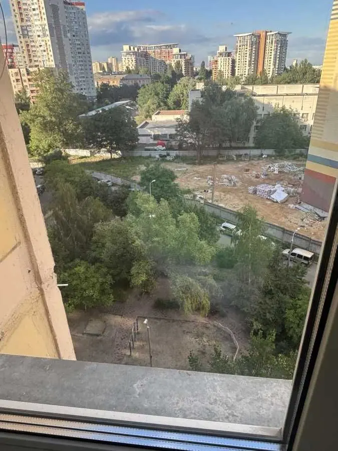 Фото Selling a 1-room apartment, 46 sq.m., Mykhaila Derehusa Street  Kyiv, price: 65000 USD, code 6824