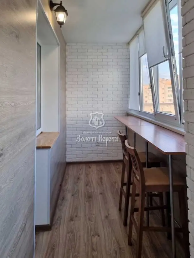 Фото Продаю 2 кімнатну квартиру, 72.7 кв. м, Вокзальна вул.  Глеваха, ціна: 86000 USD, код 6829