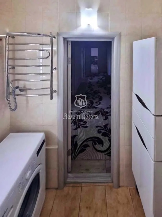 Фото Продаю 2 кімнатну квартиру, 72.7 кв. м, Вокзальна вул.  Глеваха, ціна: 86000 USD, код 6829