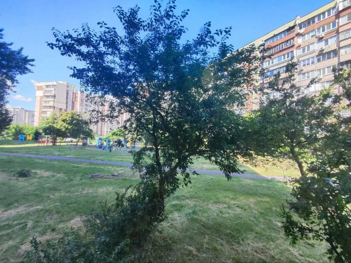 Фото Selling a 3-room apartment, 84.3 sq.m., Mykoly Zakrevskoho Street (Myloslavska Street)  Kyiv, price: 69900 USD, code 6832