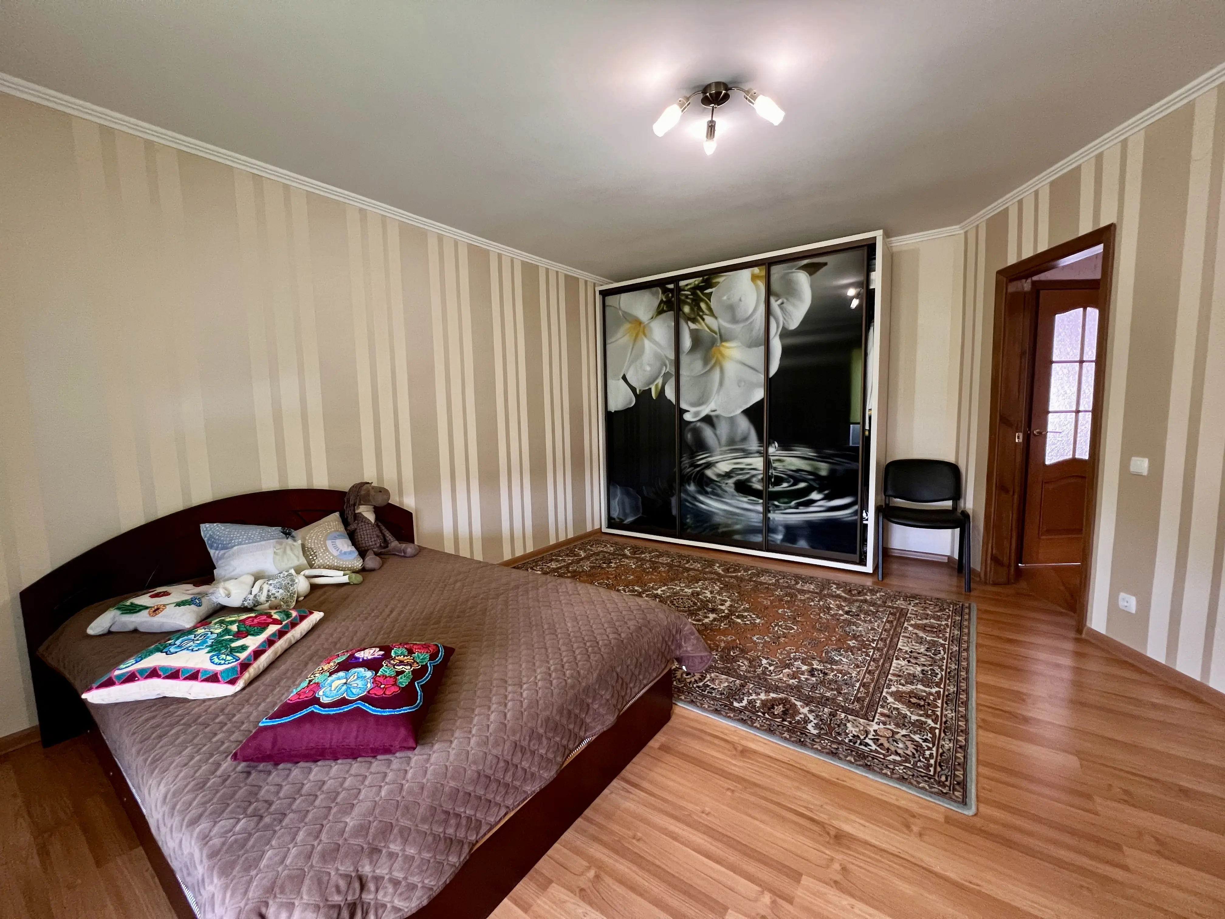 Фото Продаю дом, 211 кв. м, Новаторов ул.  Буча, цена: 199000 $, код 6846