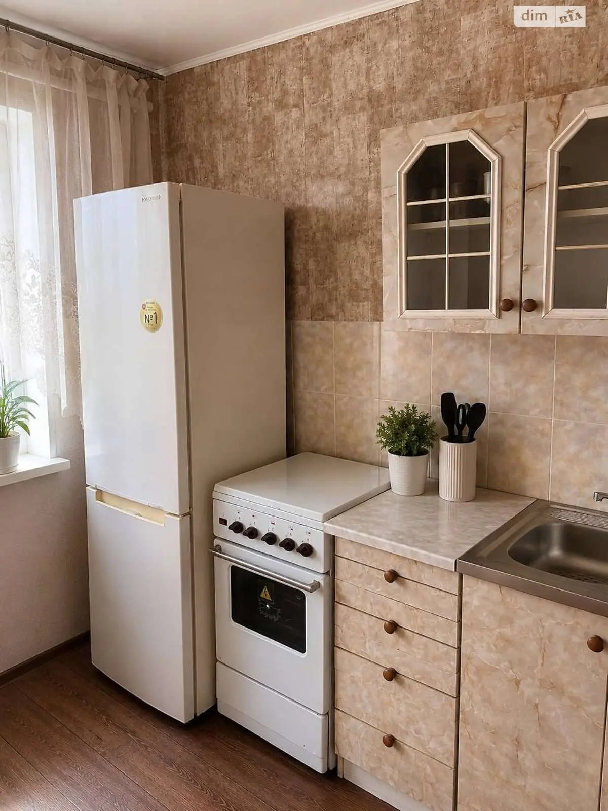 Фото Продаю 1 кімнатну квартиру, 30 кв. м, Тампере вул. 12а Київ, ціна: 37000 $, код 6856