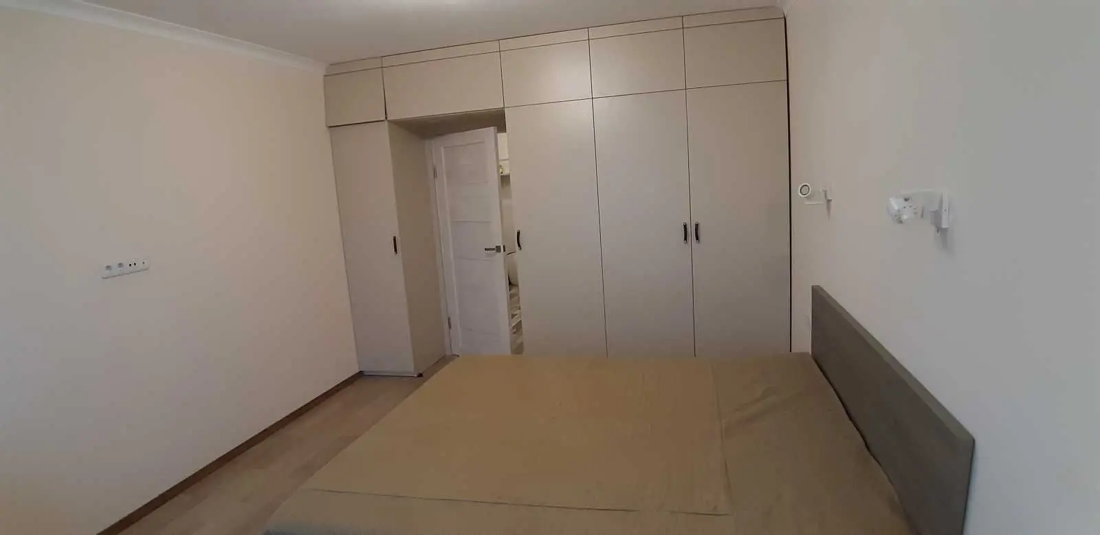 Фото Зняти 1 кімнатну квартиру, Академіка Глушкова просп.  Київ в довгострокову оренду, ціна: 19999 UAH, код 6858