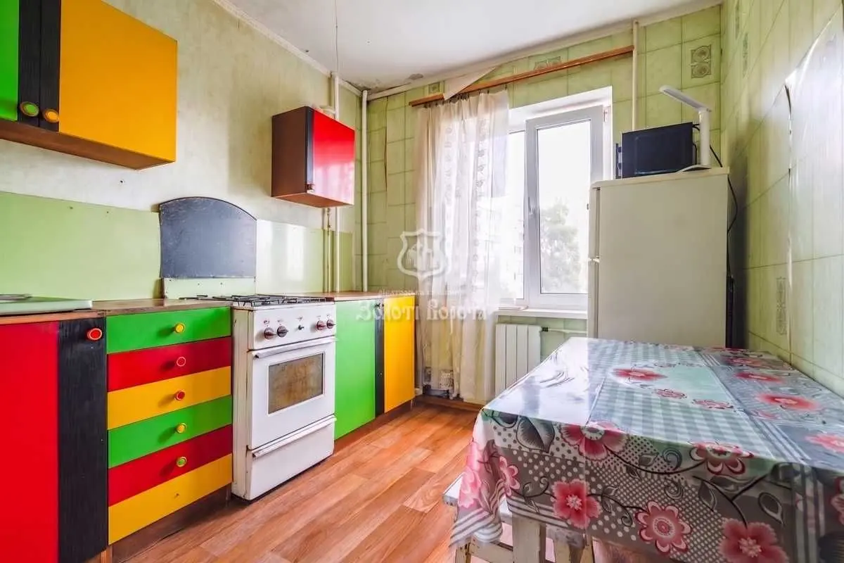 Фото Продаю 1 кімнатну квартиру, 34.8 кв. м, Новокостянтинівська вул. 2а Київ, ціна: 33000 USD, код 6859