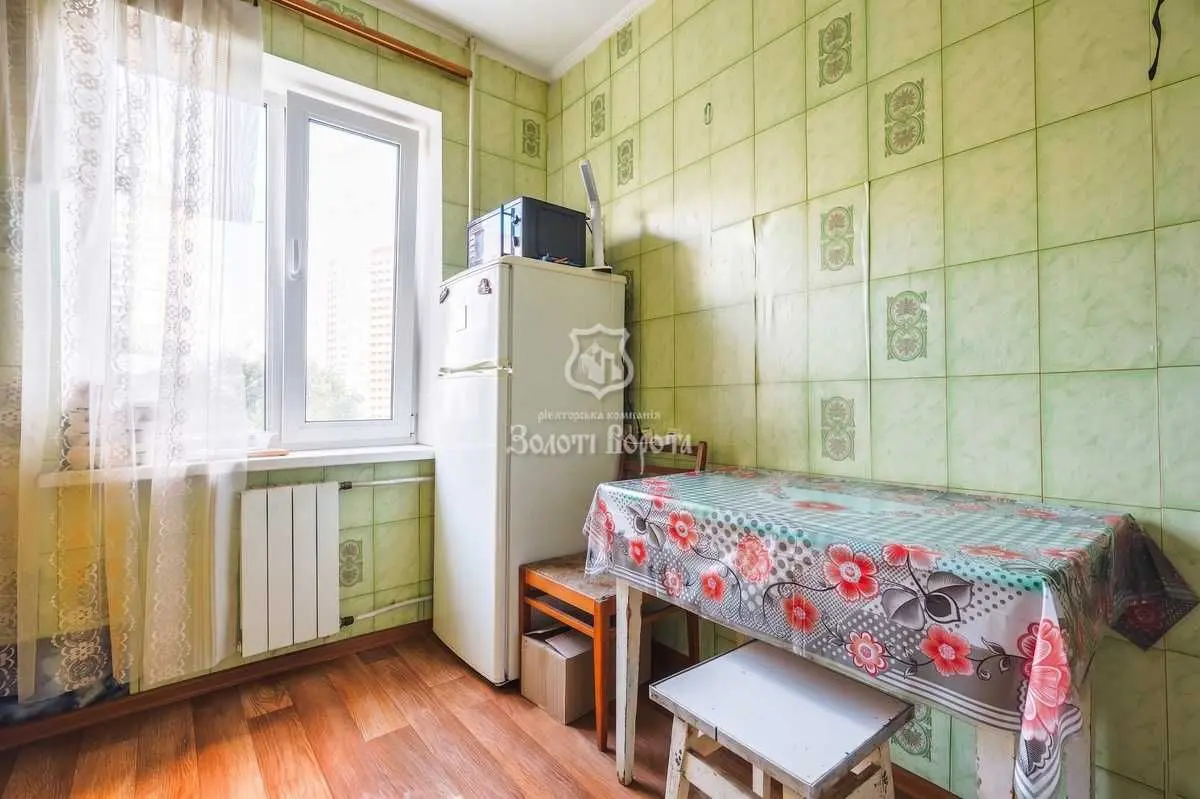 Фото Продаю 1 кімнатну квартиру, 34.8 кв. м, Новокостянтинівська вул. 2а Київ, ціна: 33000 USD, код 6859