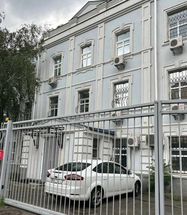 Фото Продаю офіс, 697 кв. м, Саксаганського вул. 111а Київ, ціна: 2091000 USD, код 6860