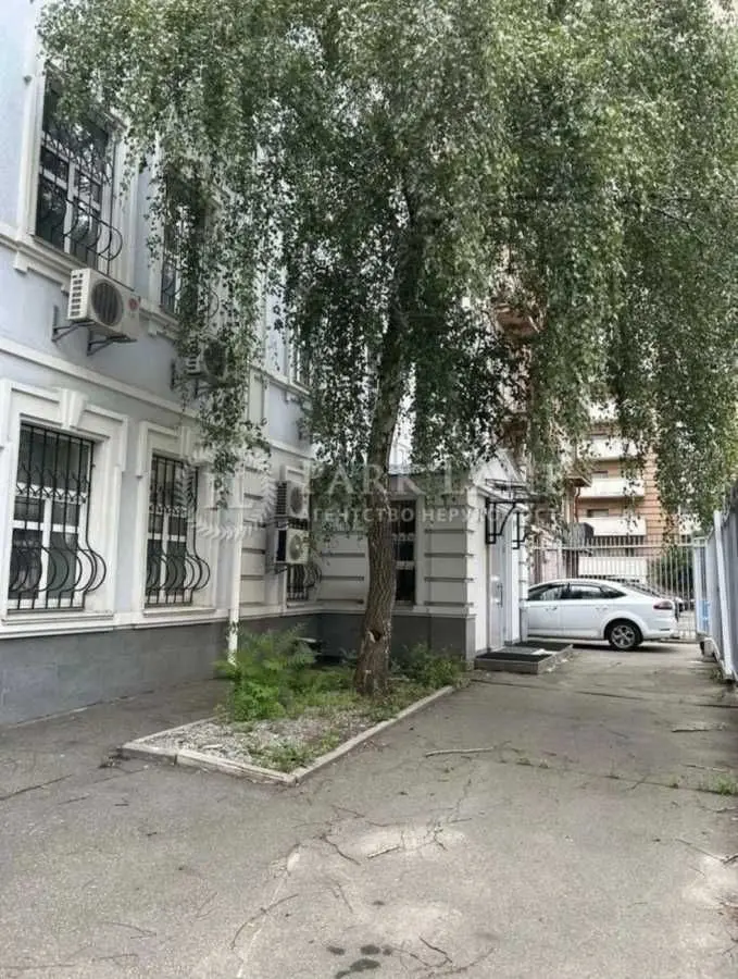 Фото Продаю офіс, 697 кв. м, Саксаганського вул. 111а Київ, ціна: 2091000 USD, код 6860