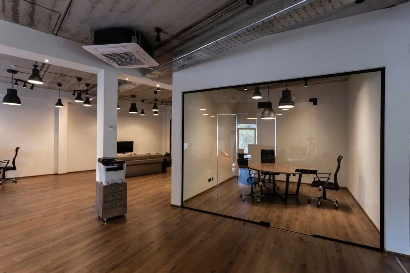 Фото Rent an office, Vasylkivska Street  Kyiv for long-term rent, price: 500 UAH, code 6863