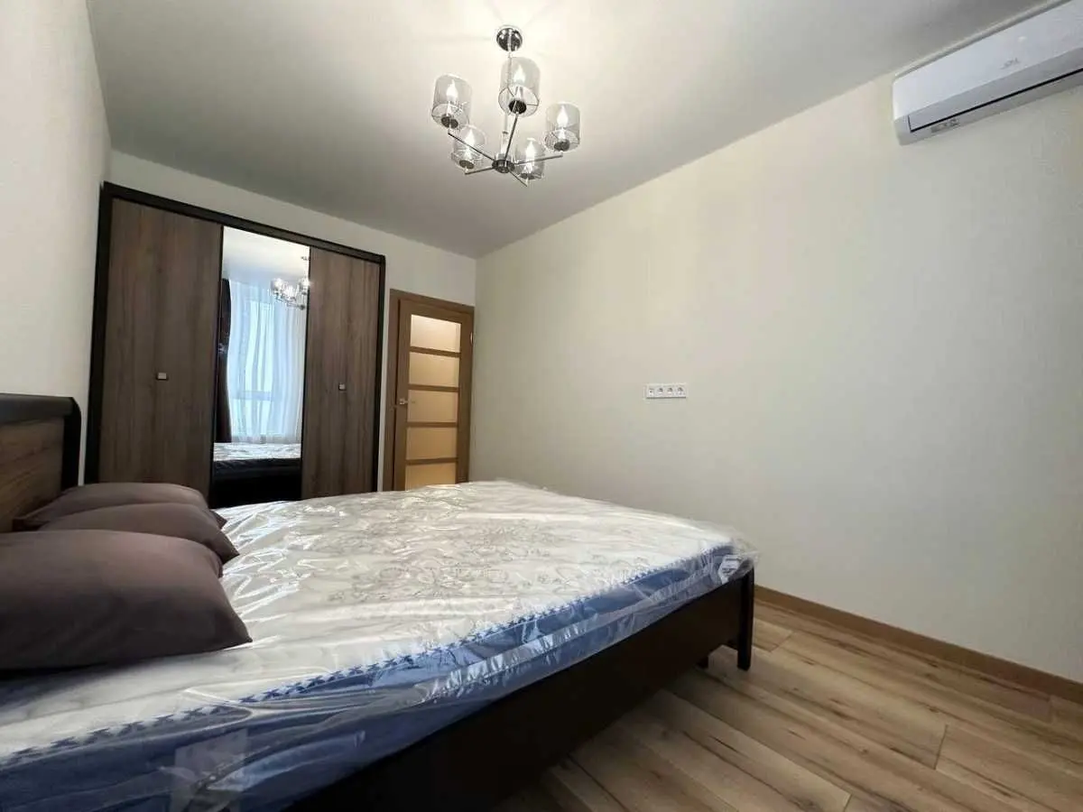Фото Rent a 2-room apartment, Naddniprianske Road  Kyiv for long-term rent, price: 27000 UAH, code 6864