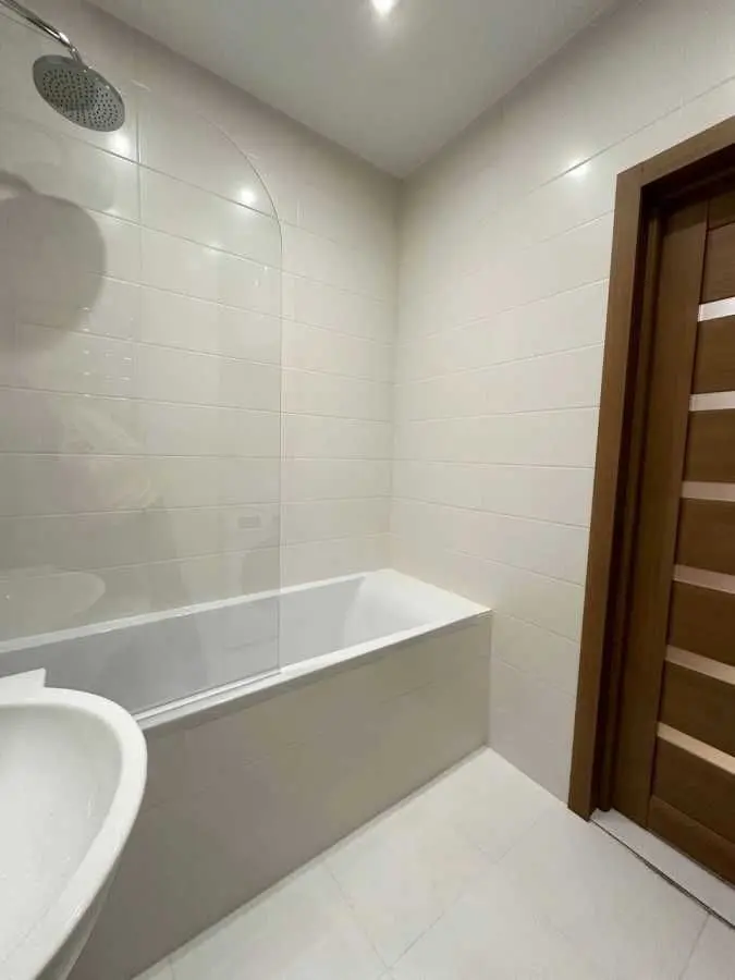 Фото Rent a 2-room apartment, Naddniprianske Road  Kyiv for long-term rent, price: 27000 UAH, code 6864