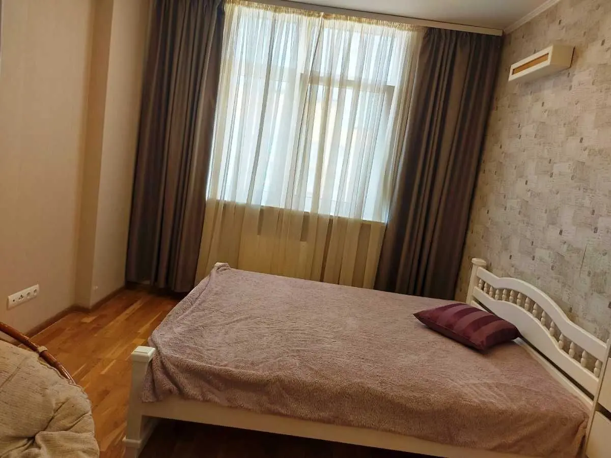 Фото Rent a 2-room apartment, Simyi Kulzhenkiv Street (Petra Dehtiarenka Street) 35 Kyiv for long-term rent, price: 27000 UAH, code 6868