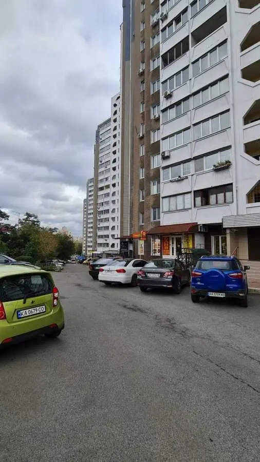 Фото Продаю комерційну нерухомість, 160 кв. м, Харківське шосе 56 Київ, ціна: 190000 USD, код 6871