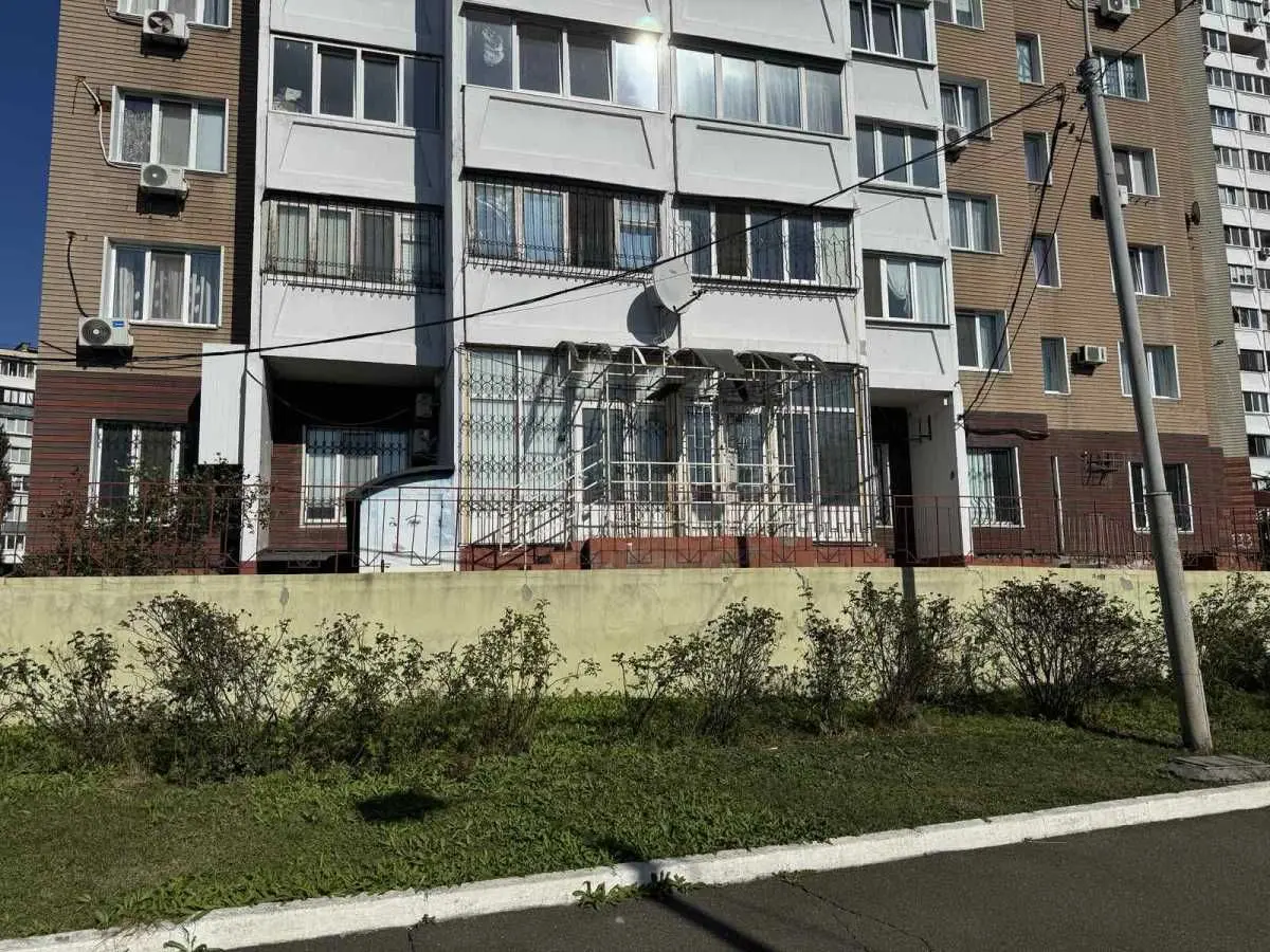 Фото Продаю комерційну нерухомість, 160 кв. м, Харківське шосе 56 Київ, ціна: 190000 USD, код 6871